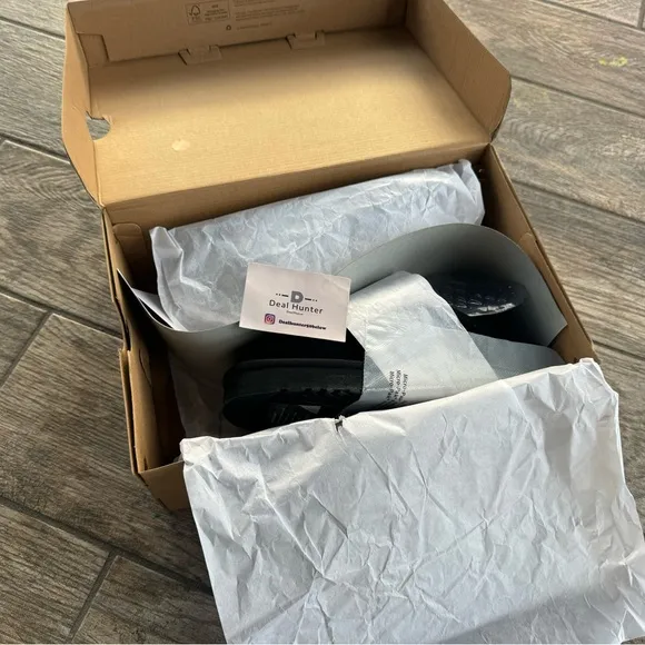 Brand New UGG Big Kids Tazzle Slippers “Black”