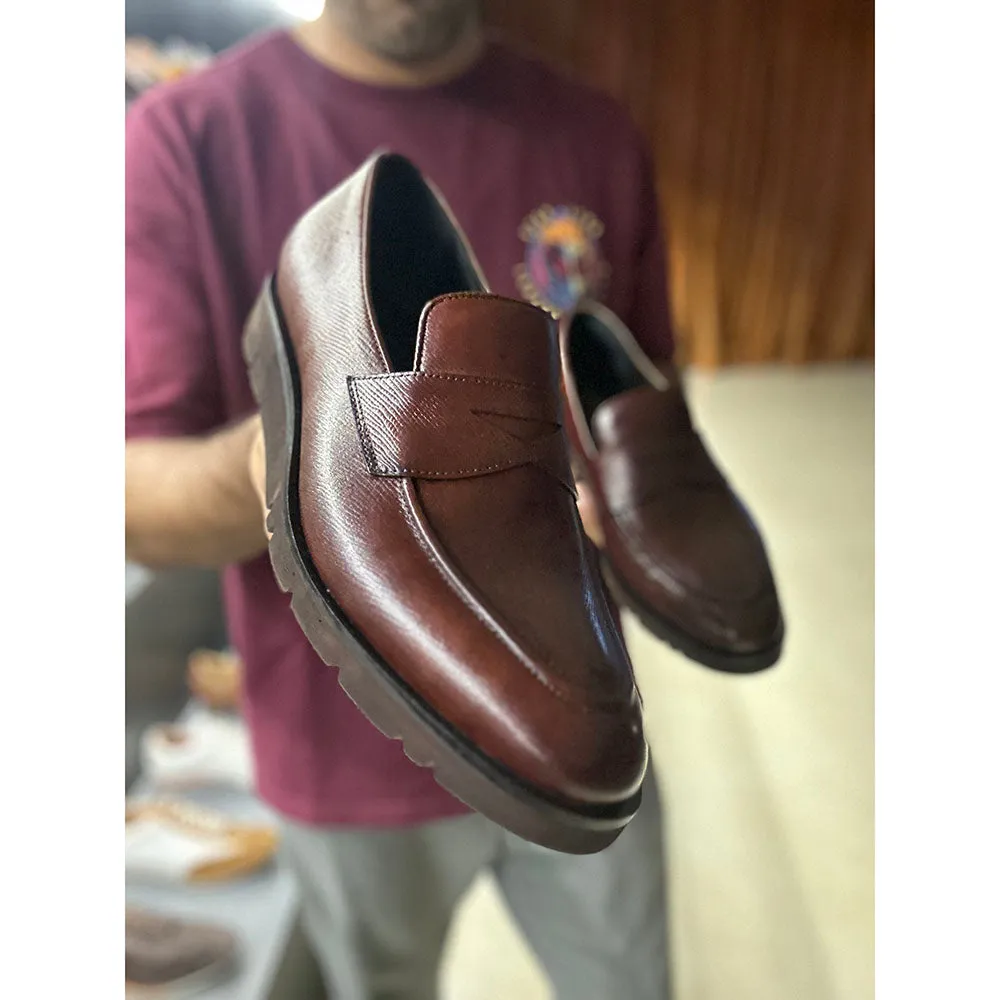 Brown Mirror Glossed Patina Hatch Grain Extralight Penny Loafers