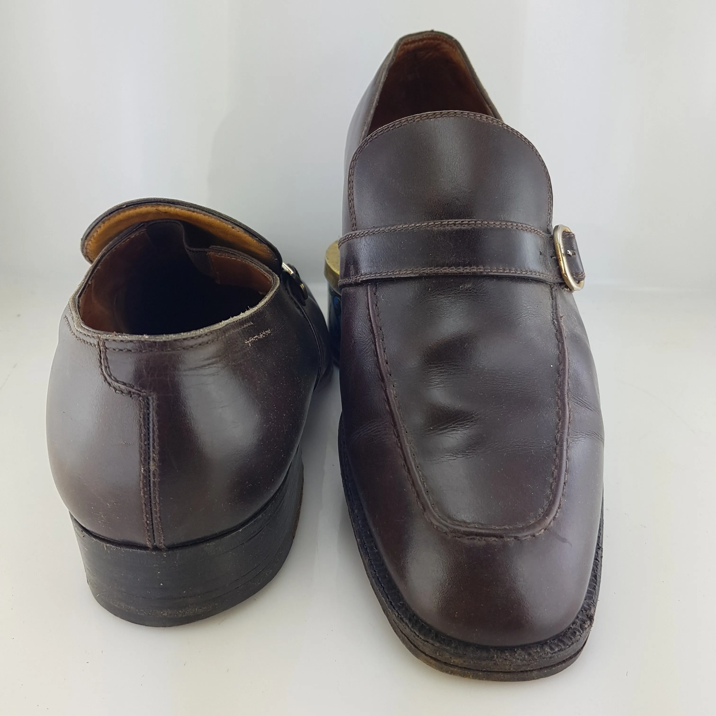 Buckle loafers