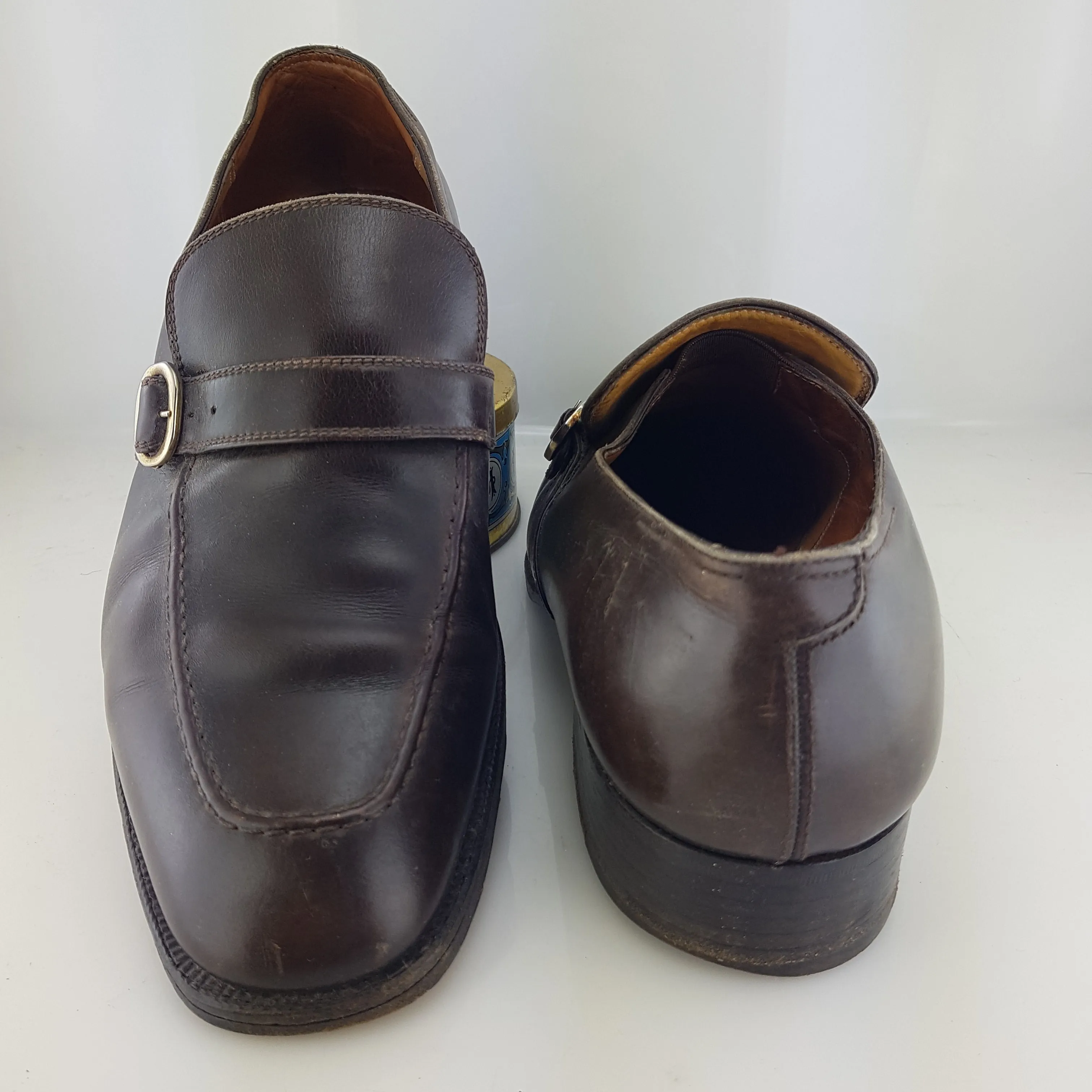 Buckle loafers