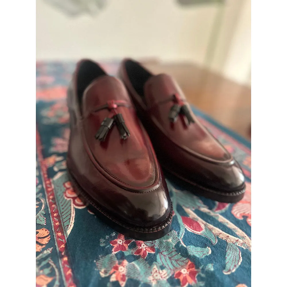Burgundy Mirror Glossed Patina Loafers With Black Tassels