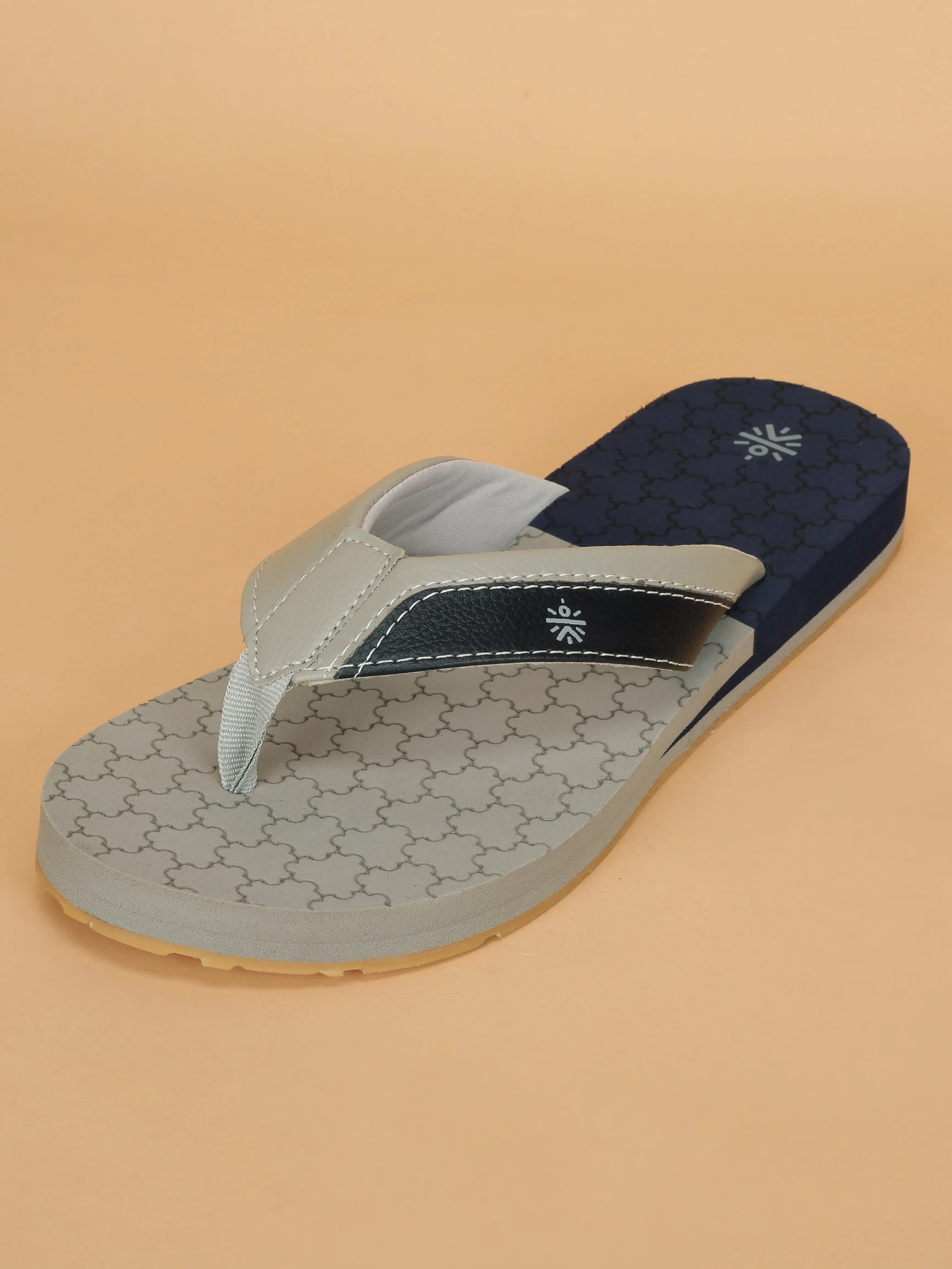 Cult Men's Hexa Flip Flops - Grey