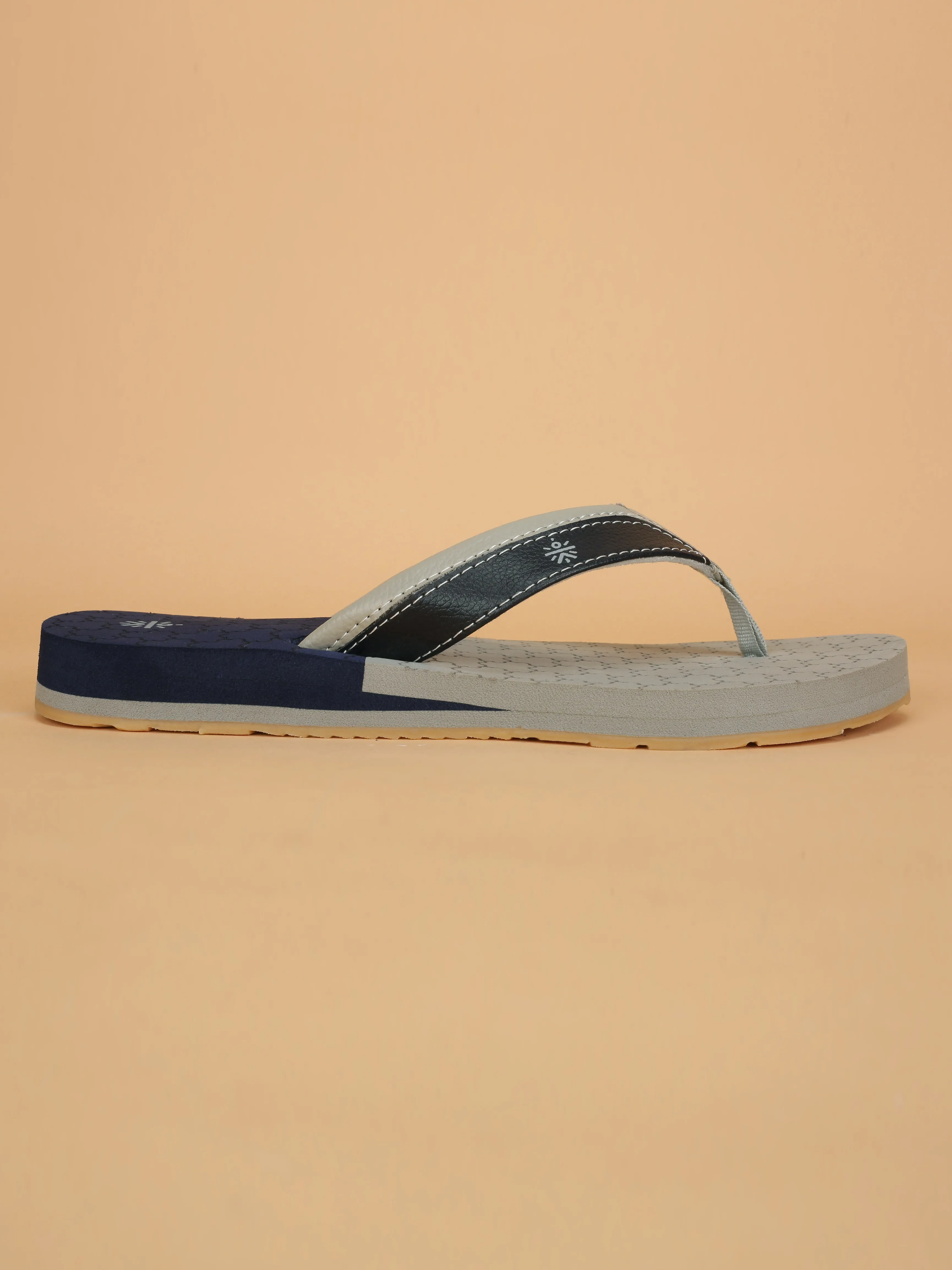 Cult Men's Hexa Flip Flops - Grey