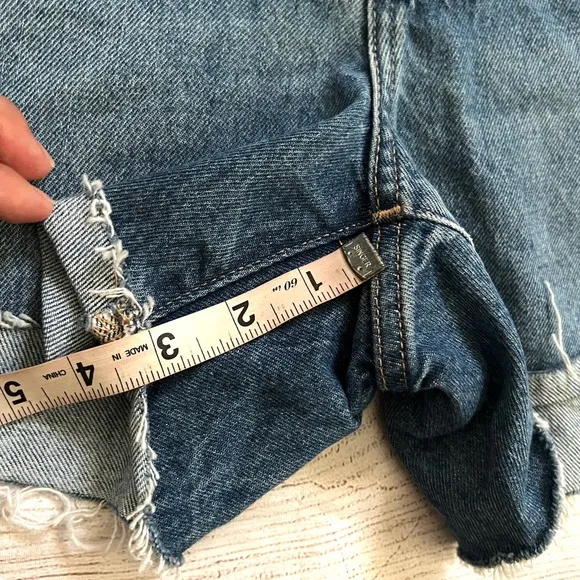 EXPRESS Mid Rise Covered Button Fly Boyfriend Jean Shorts
