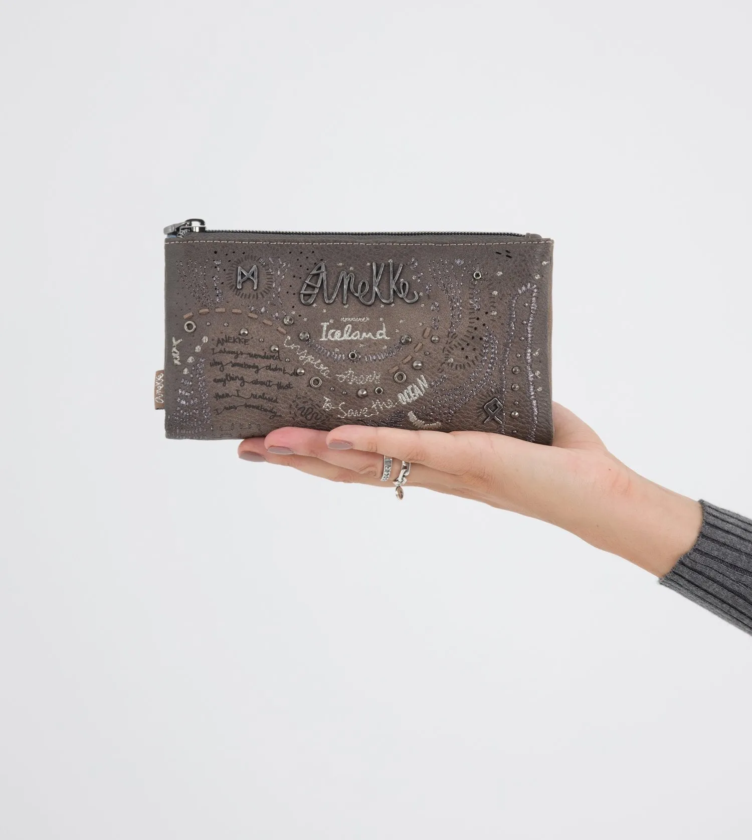 Flexible Rune wallet