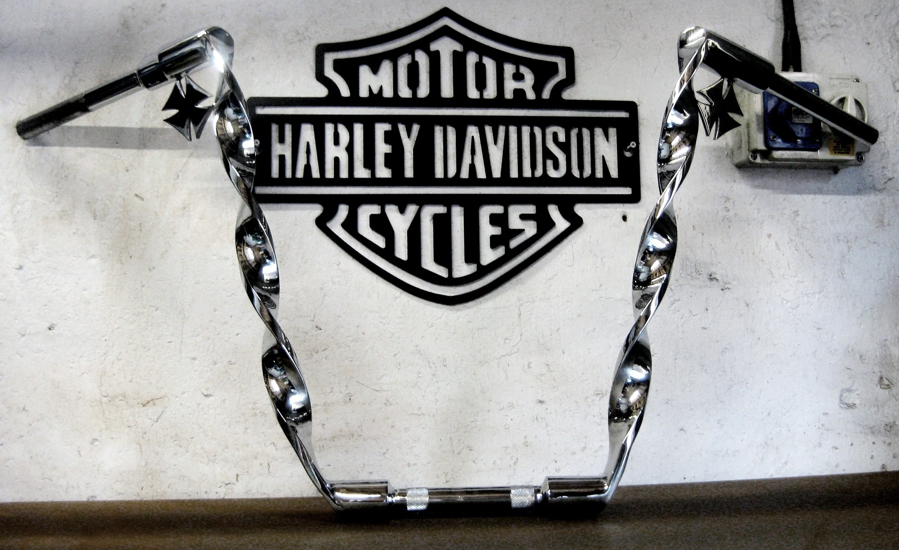 HANDLEBARS - ULTIMATE CUSTOM RANGE - "HELIX" - UNIVERSAL FIT