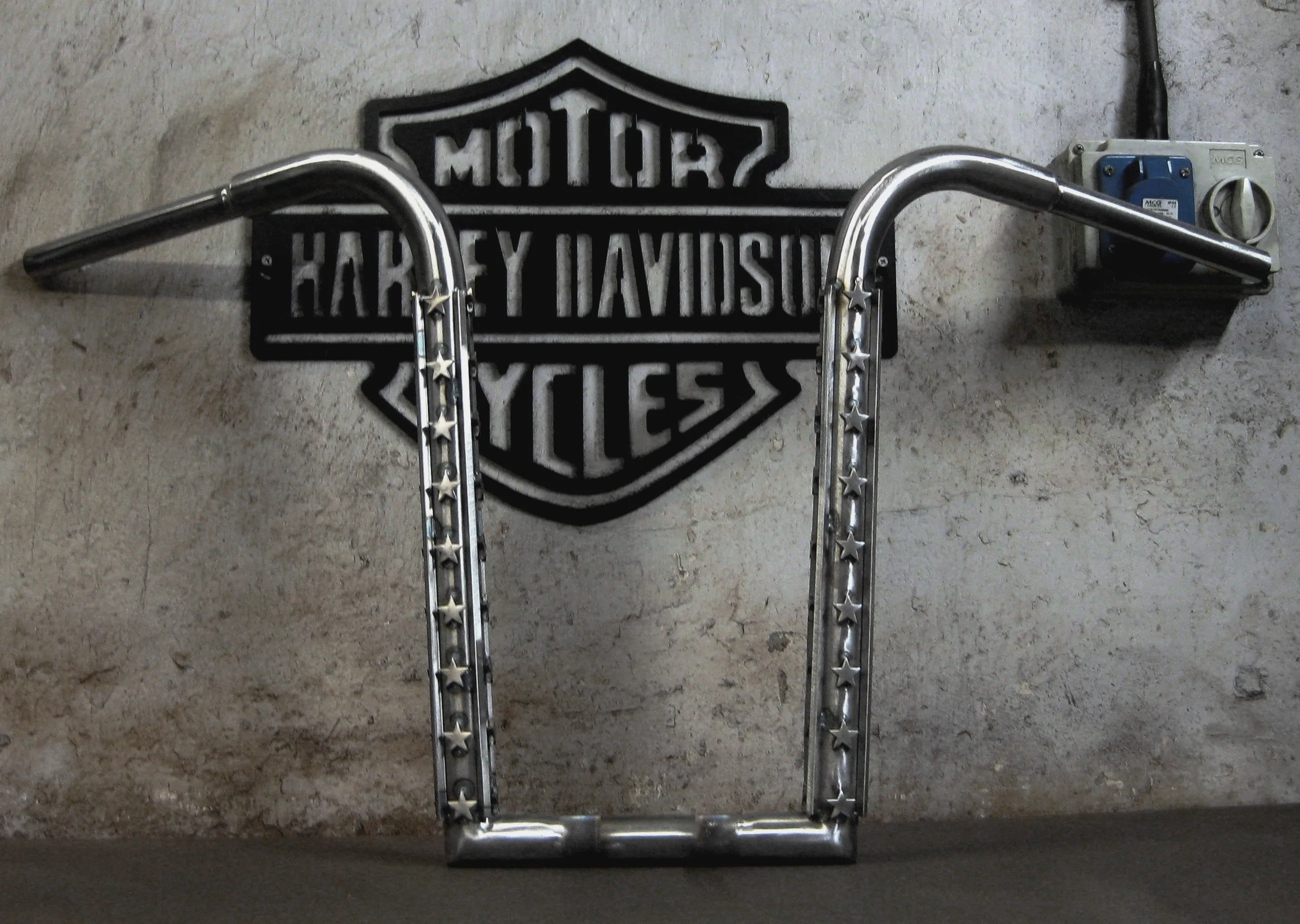 HANDLEBARS - ULTIMATE CUSTOM RANGE - "REBEL 1776" - UNIVERSAL FIT