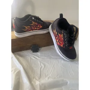 Heelys Pro 20 Flame &amp; Fire Print Embroidered Shoes-Size Youth 1-With No Wheels