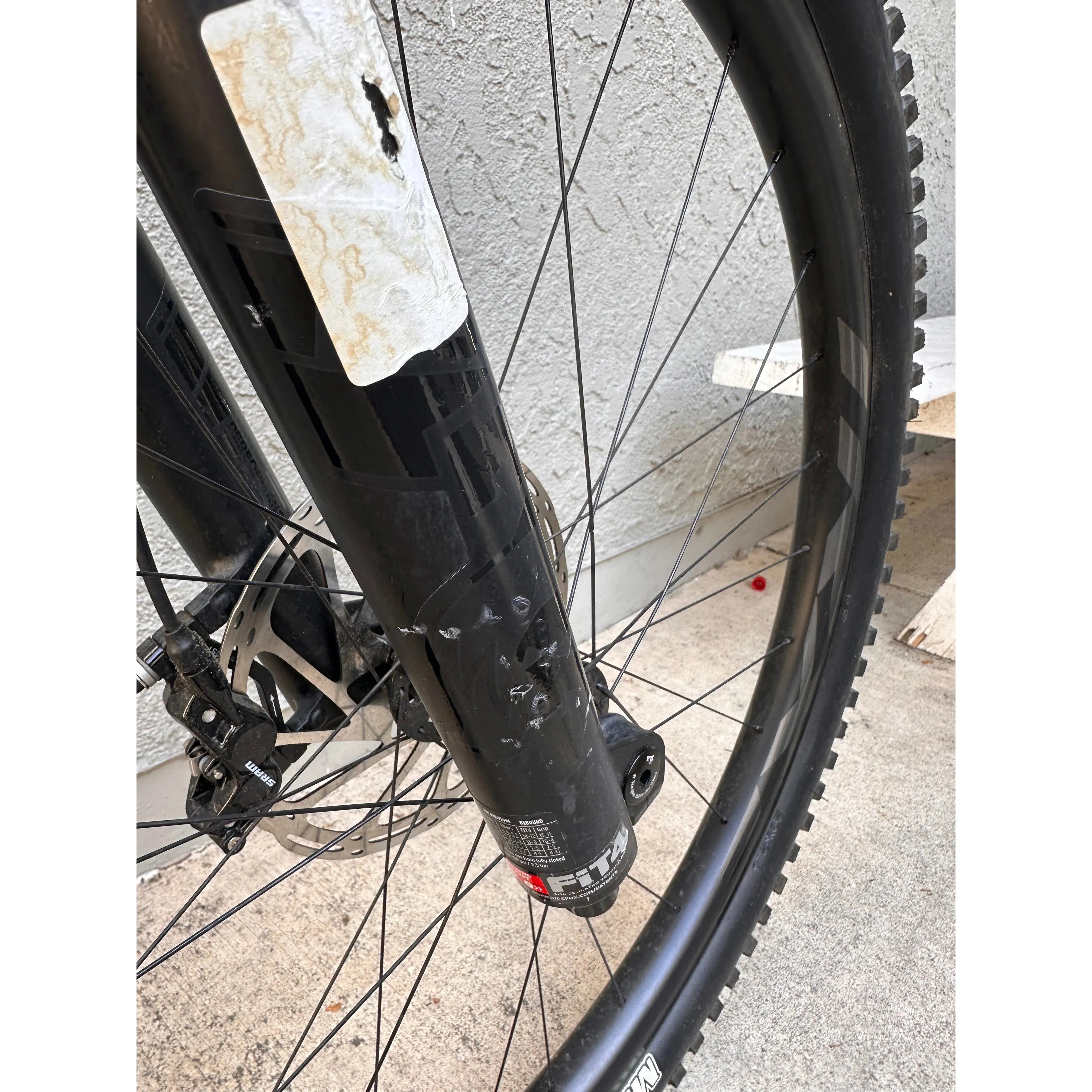 Liv Intrigue Advanced Pro 2 29 — BLEM