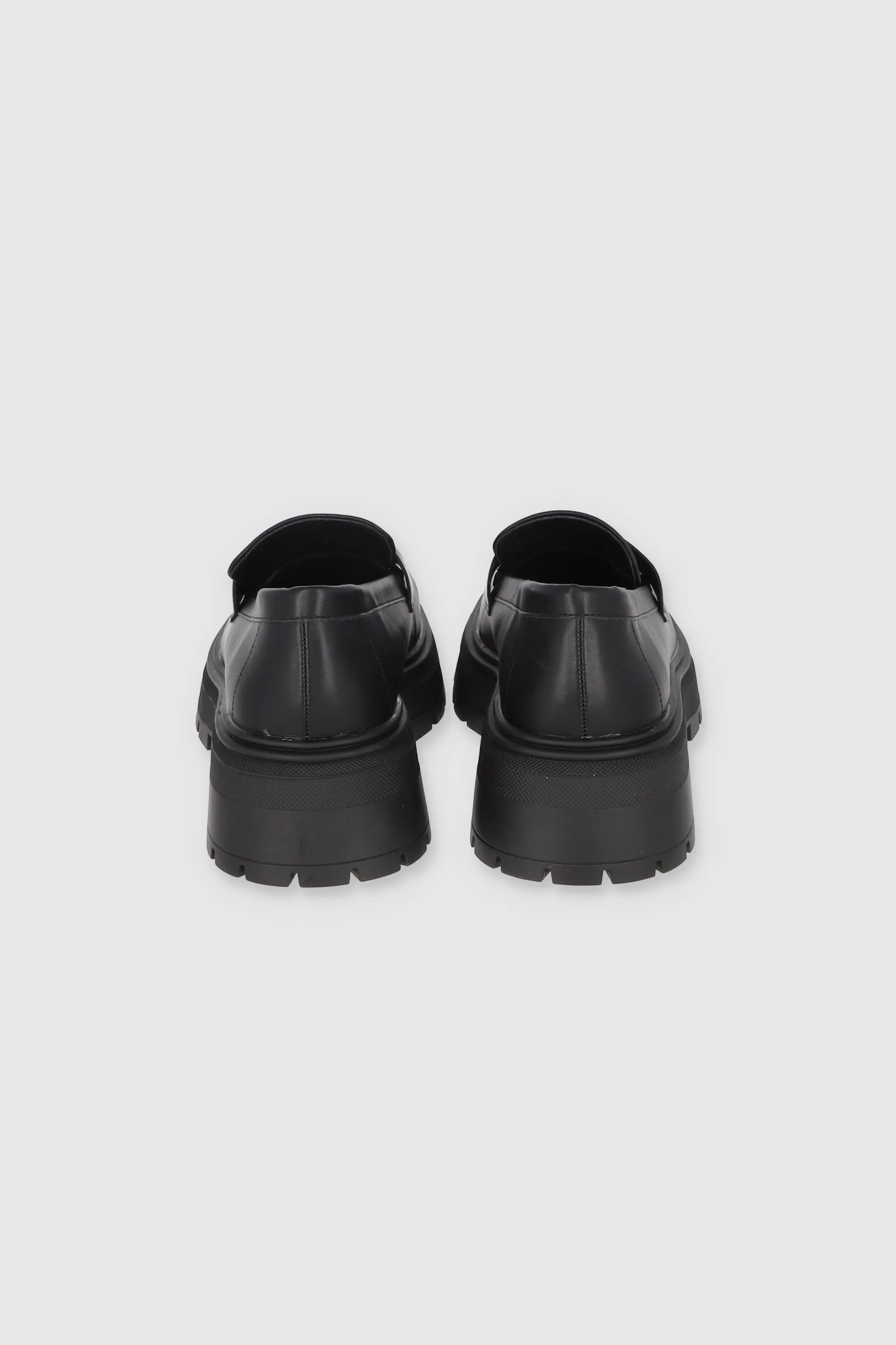 Loafer Chunky Placa Metal