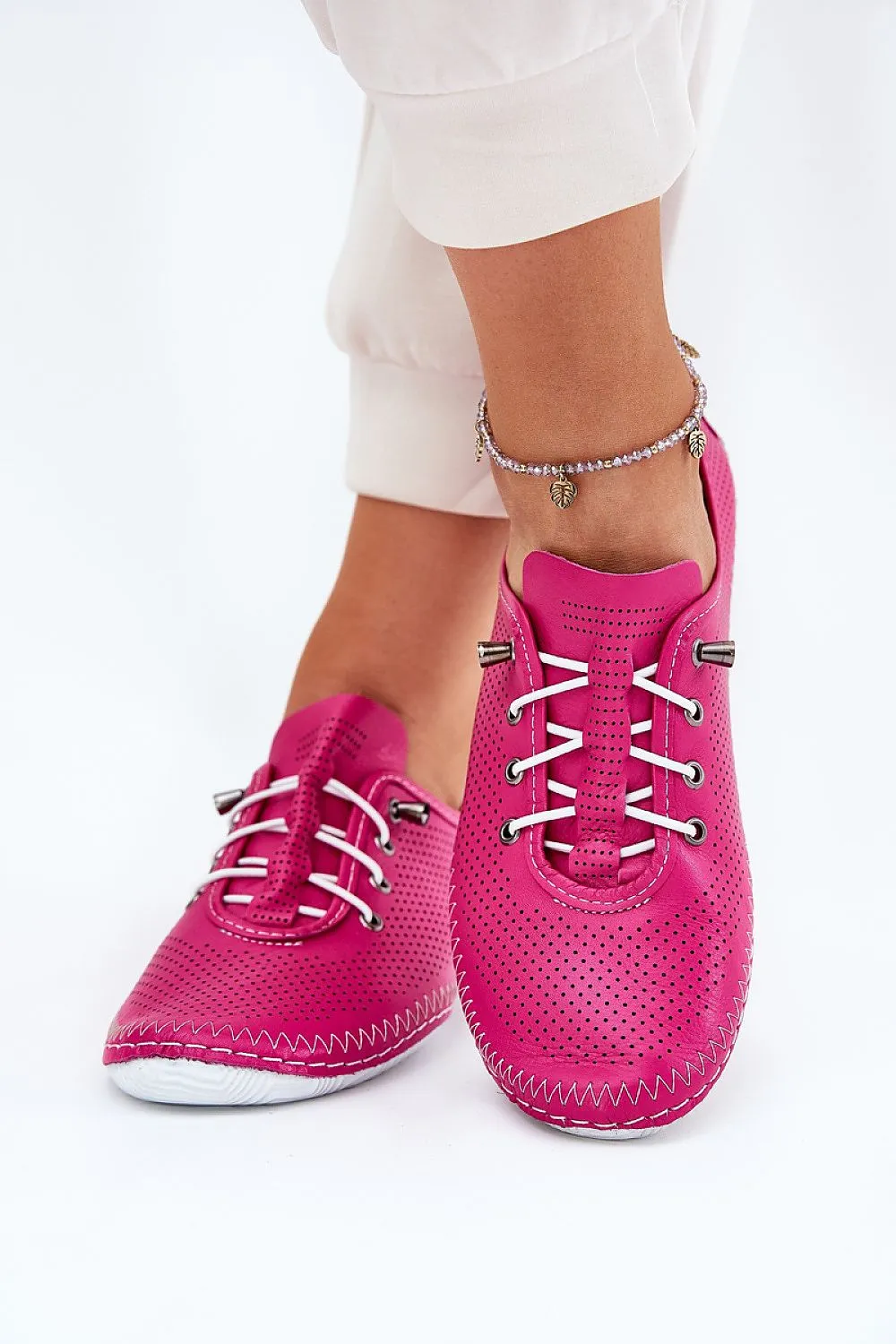Low Shoes Step in style