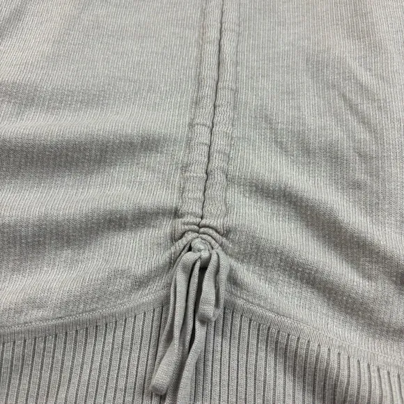 LULULEMON Women’s Blush Pink Transformation Wrap heathered dune/white size: 6