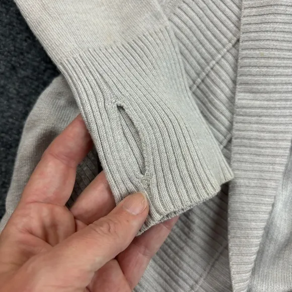 LULULEMON Women’s Blush Pink Transformation Wrap heathered dune/white size: 6
