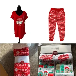 New! Hallmark movie channel Lounge Sleep Pajama Slippers socks set Great gift!