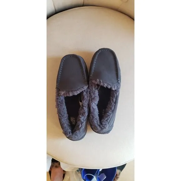NEW UGG KIDS ASCOT SLIPPERS GREY SZ 4 US