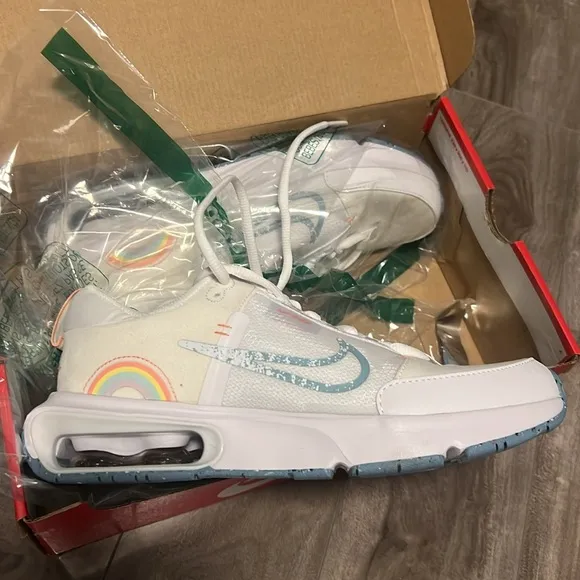 🔥🔥NIKE Kids’ Air Max INTRLK SE Sneaker