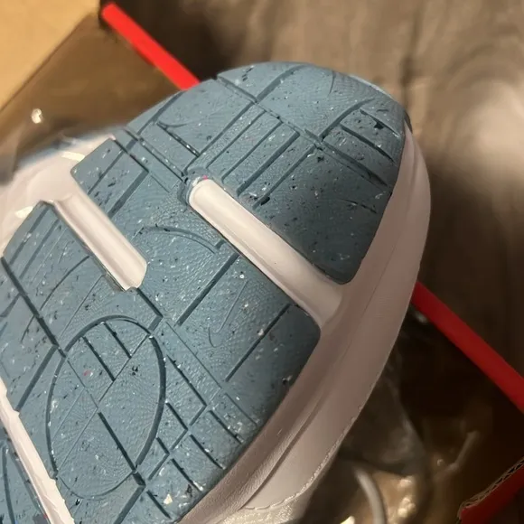 🔥🔥NIKE Kids’ Air Max INTRLK SE Sneaker