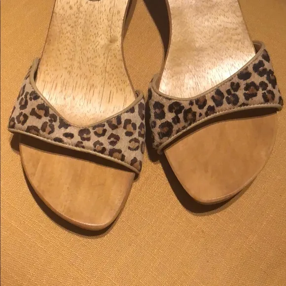 NWOB Pazzo Leopard Kitten Heel Sandals Size 7.5