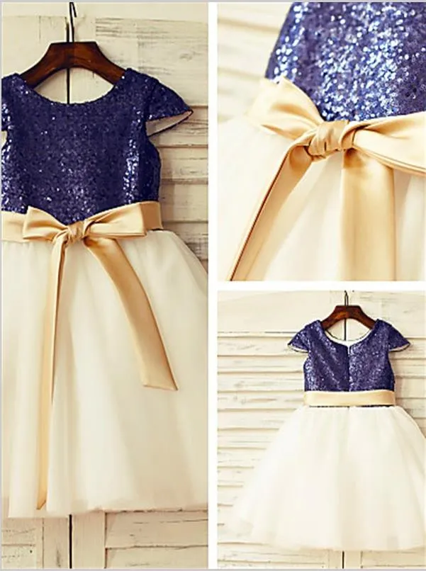 Princess Tulle Short Sleeves Sequin Flower Girl Dresses With Bowknot