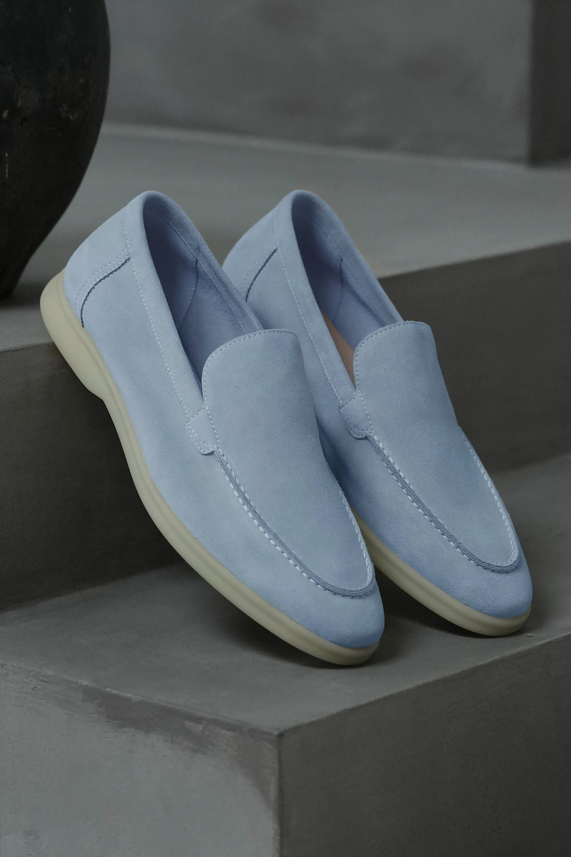 THE CLASSIC LOW LOAFER