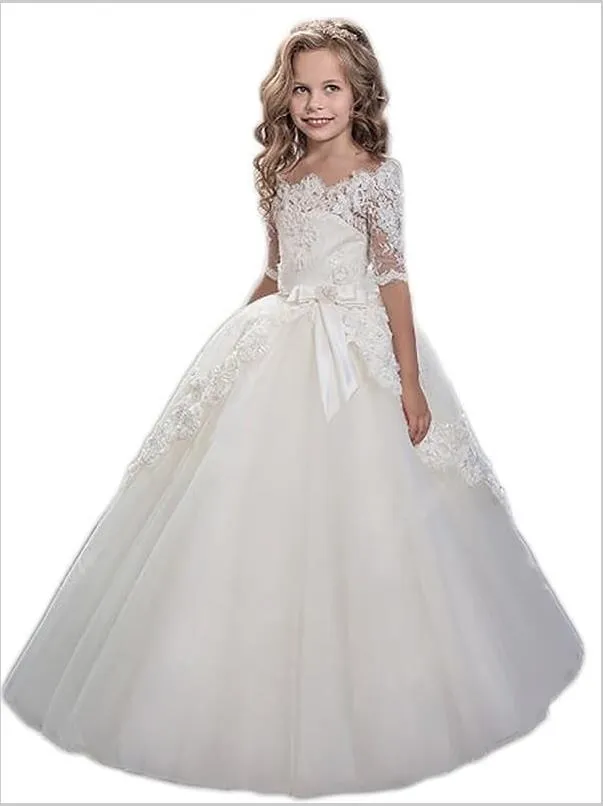 Tulle Off Shoulder Short Sleeves Flower Girl Dresses Floor Length Ball Gown With Applique