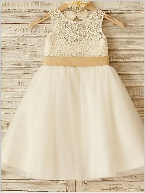 Tulle Sleeveless Floor Length Flower Girl Dresses With Bowknot