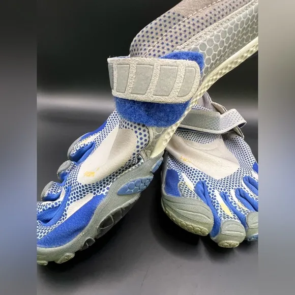Vibram- Five Finger Shoes- Size:41, ‎ Grey/Blue- Pre- Owned