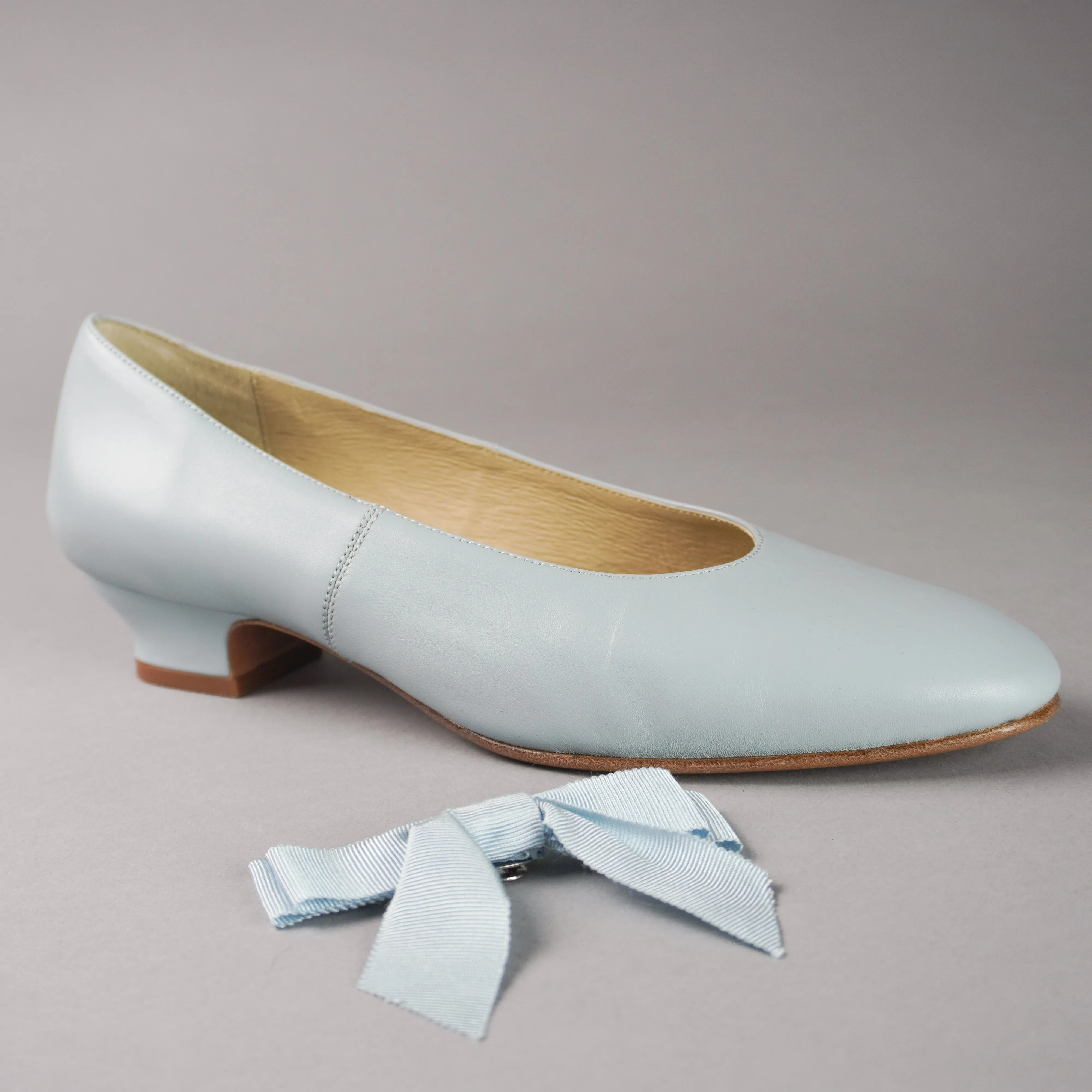 Waltz Edwardian Slipper (Pale Blue)